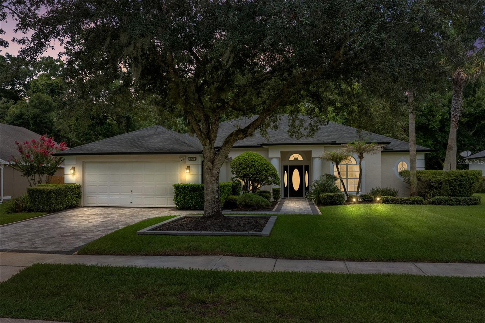 223 BLUE CREEK DR