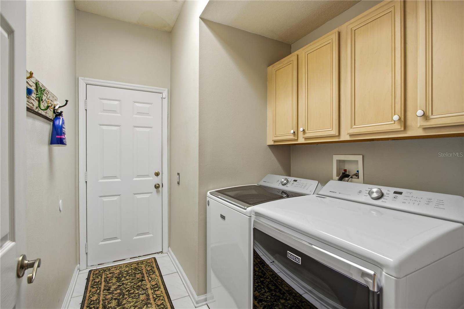 223 BLUE CREEK DR