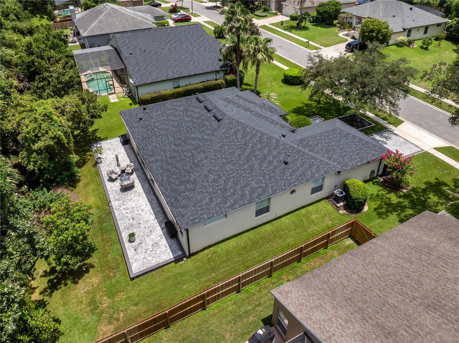 223 BLUE CREEK DR