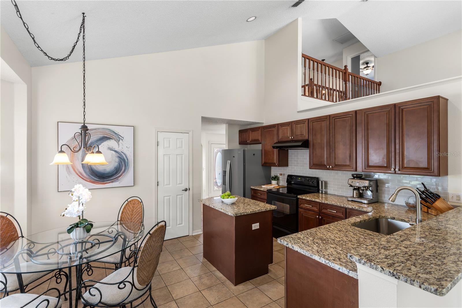 3920 RUNNING WATER DR