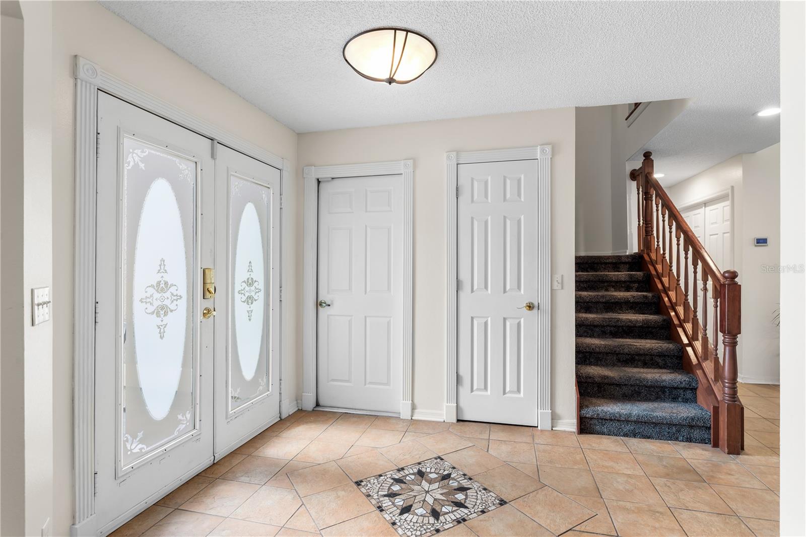 3920 RUNNING WATER DR