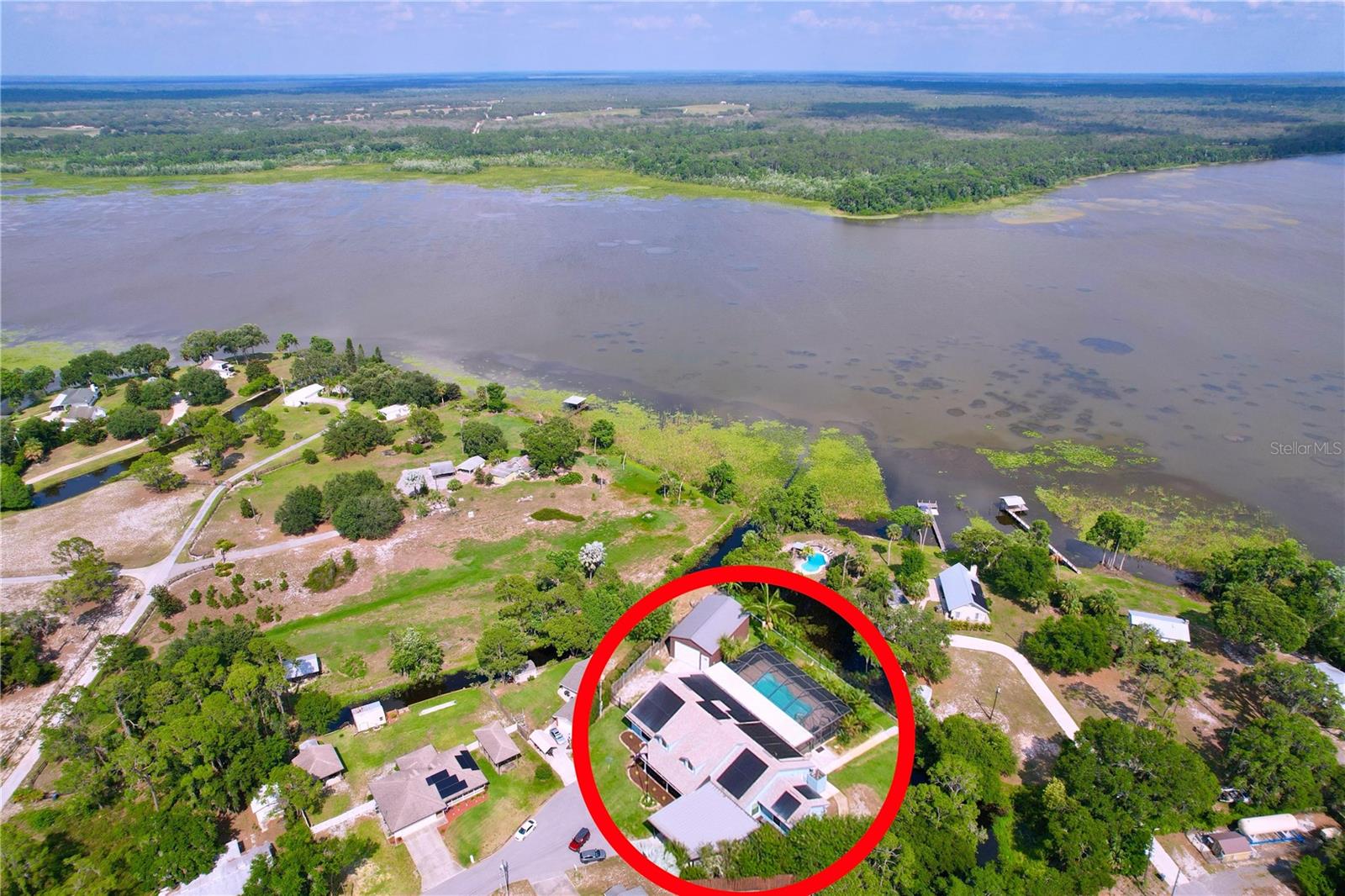 3705 PINE CIR