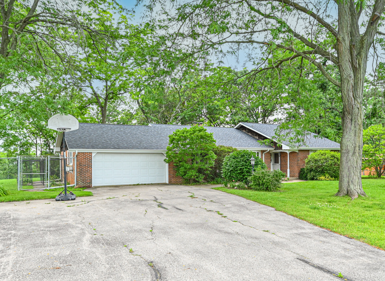 7636 256th Ave