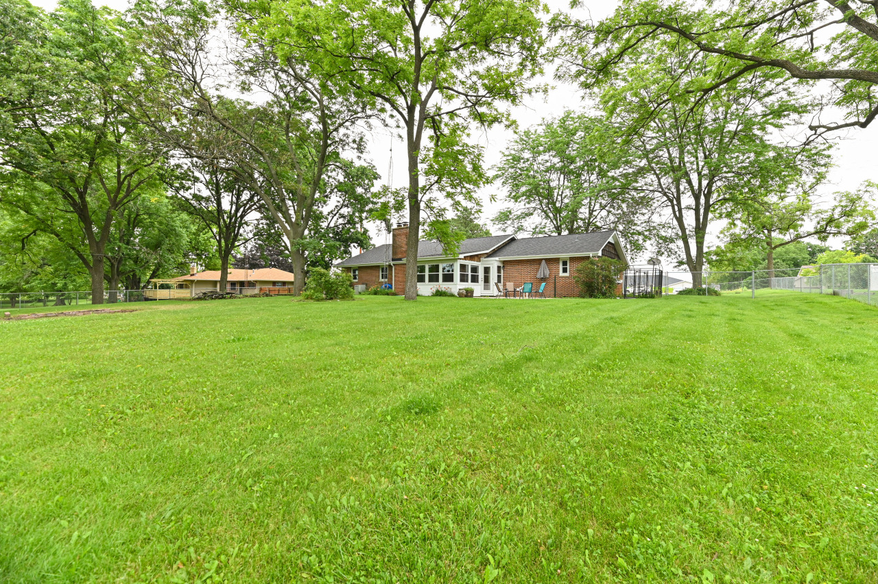 7636 256th Ave