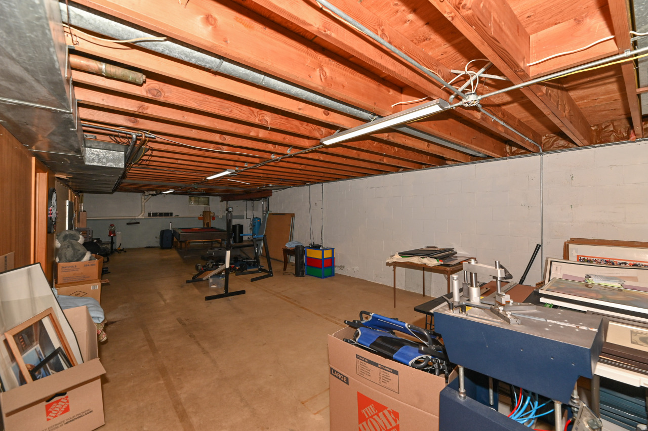 7636 256th Ave