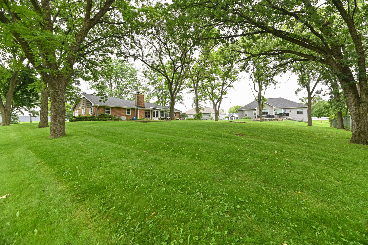 7636 256th Ave