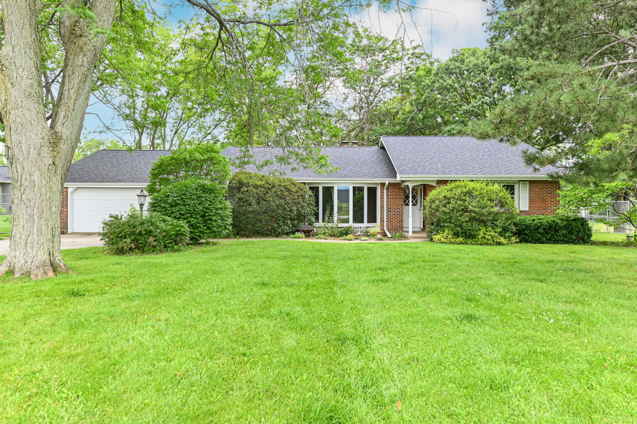 7636 256th Ave