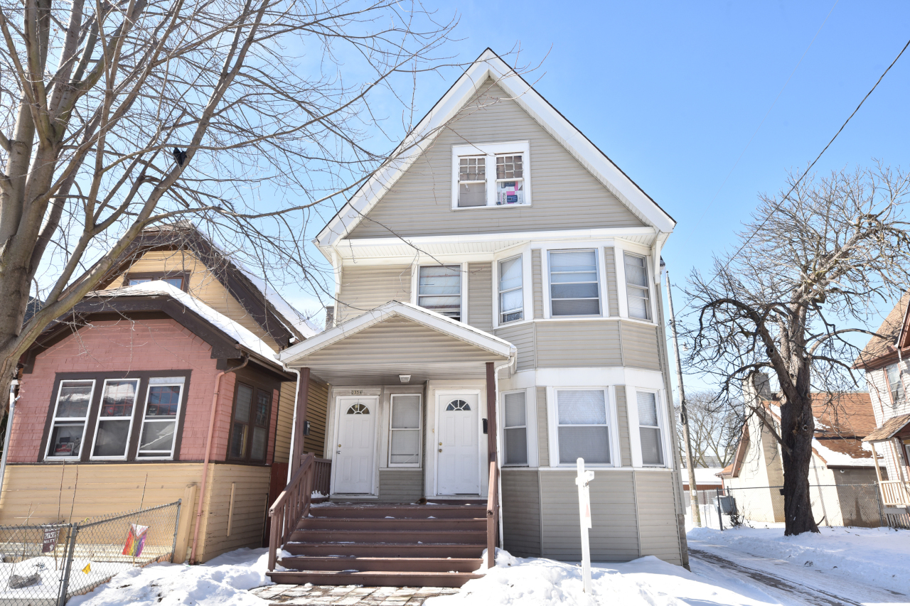 2359 N 17th St Unit: 2361