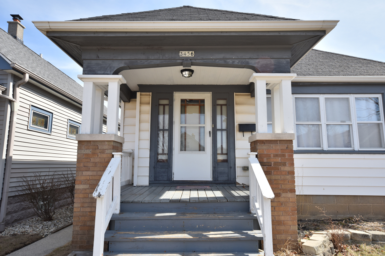 3456 S 15th Pl