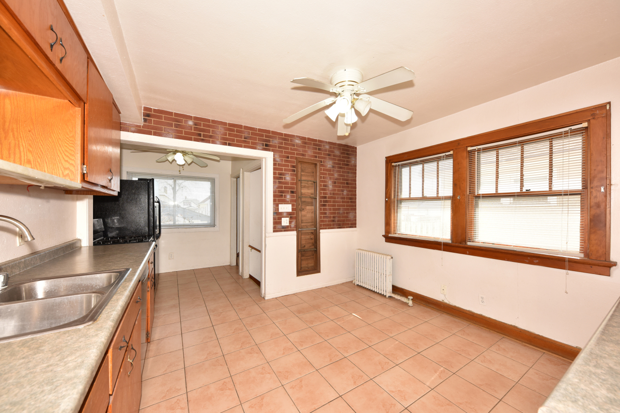 3456 S 15th Pl