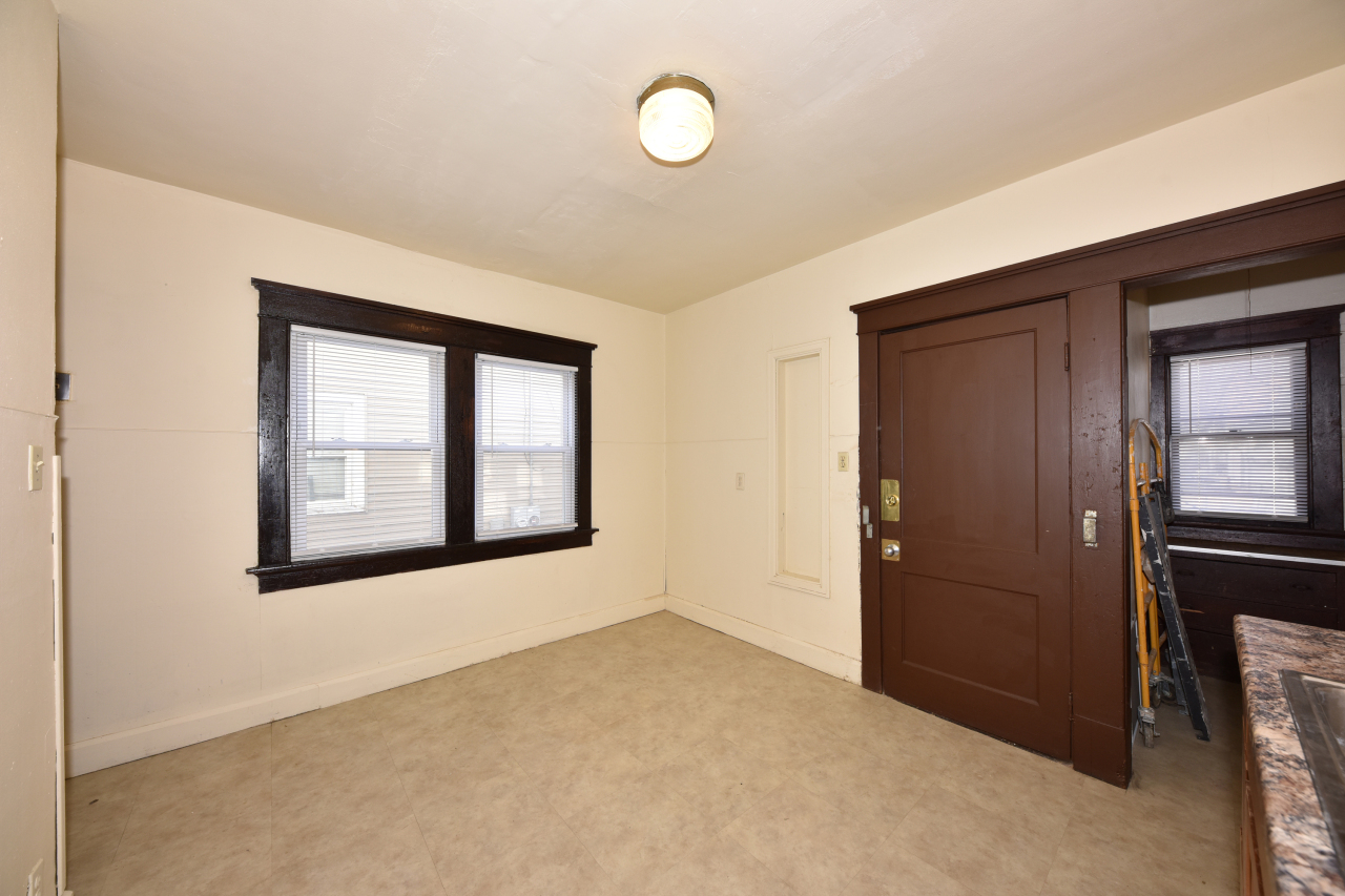 2749 N 36th St Unit: 2751