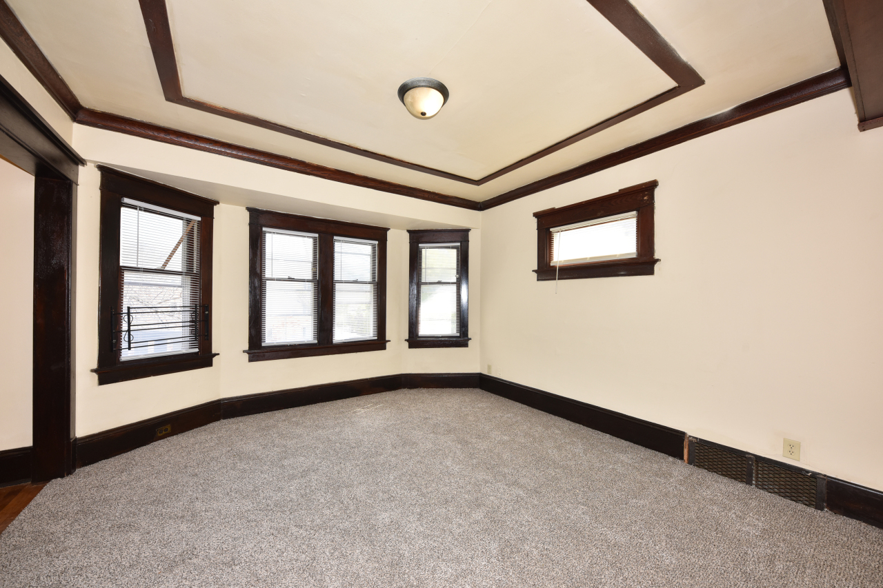 2749 N 36th St Unit: 2751