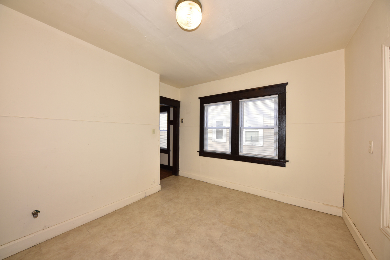 2749 N 36th St Unit: 2751
