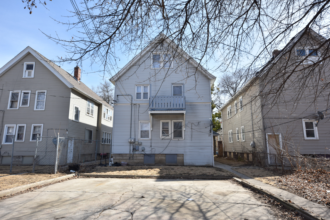 2749 N 36th St Unit: 2751
