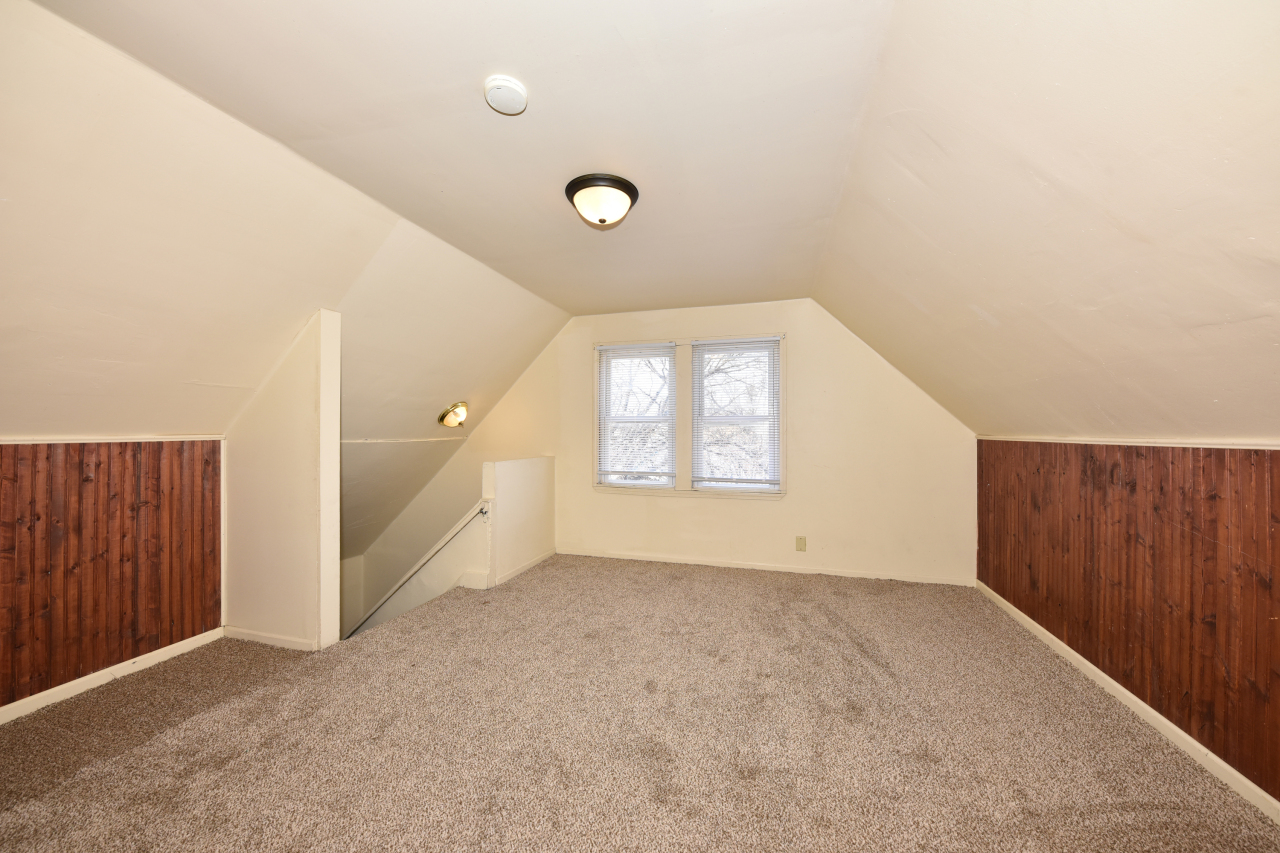 2749 N 36th St Unit: 2751