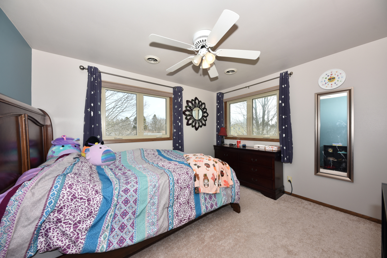 215 Michael St