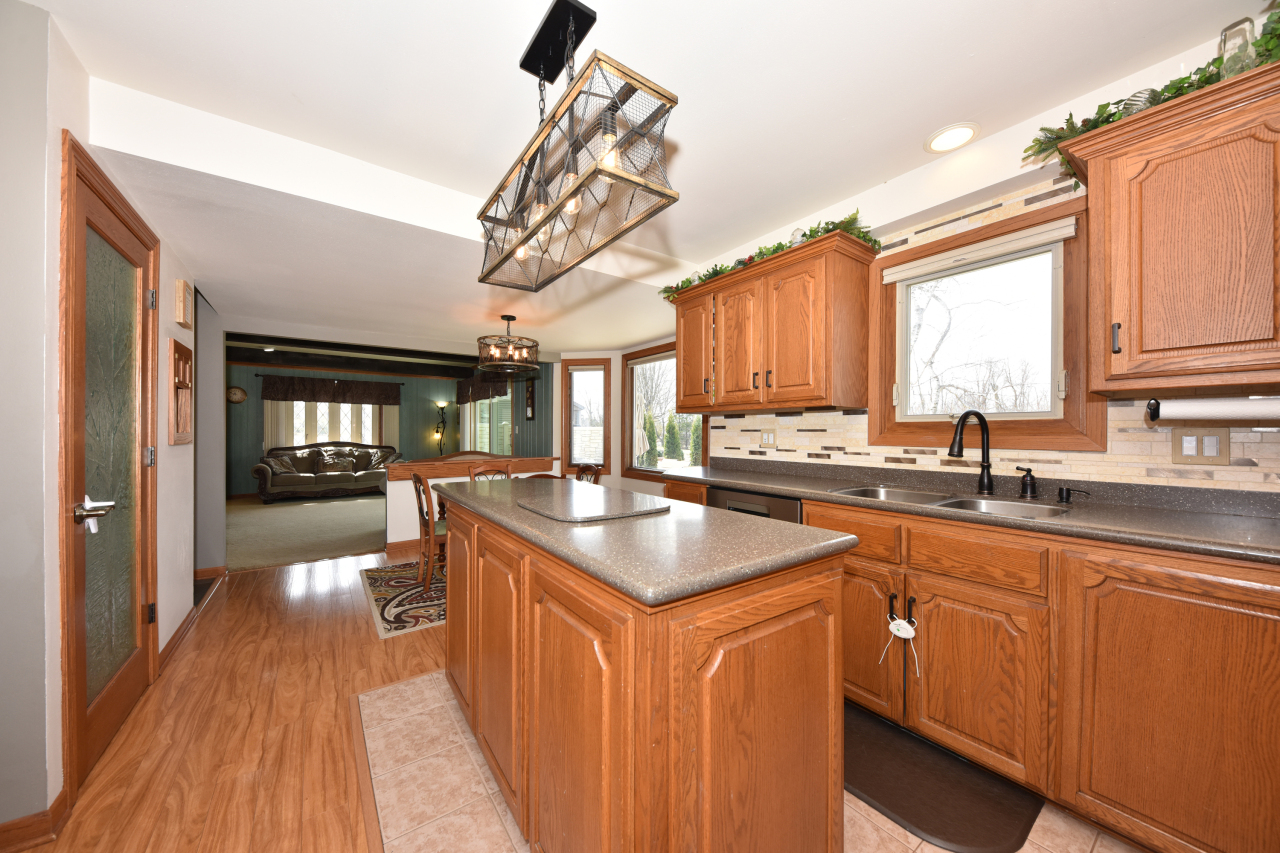 215 Michael St