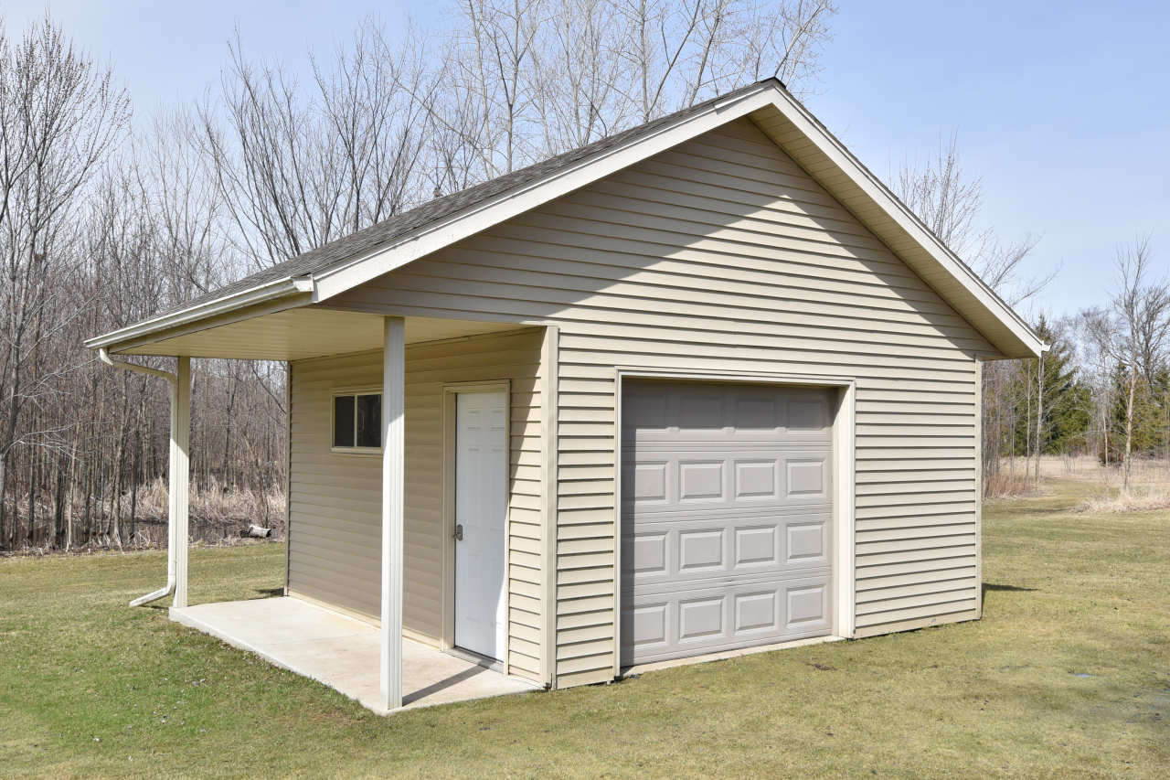 215 Michael St