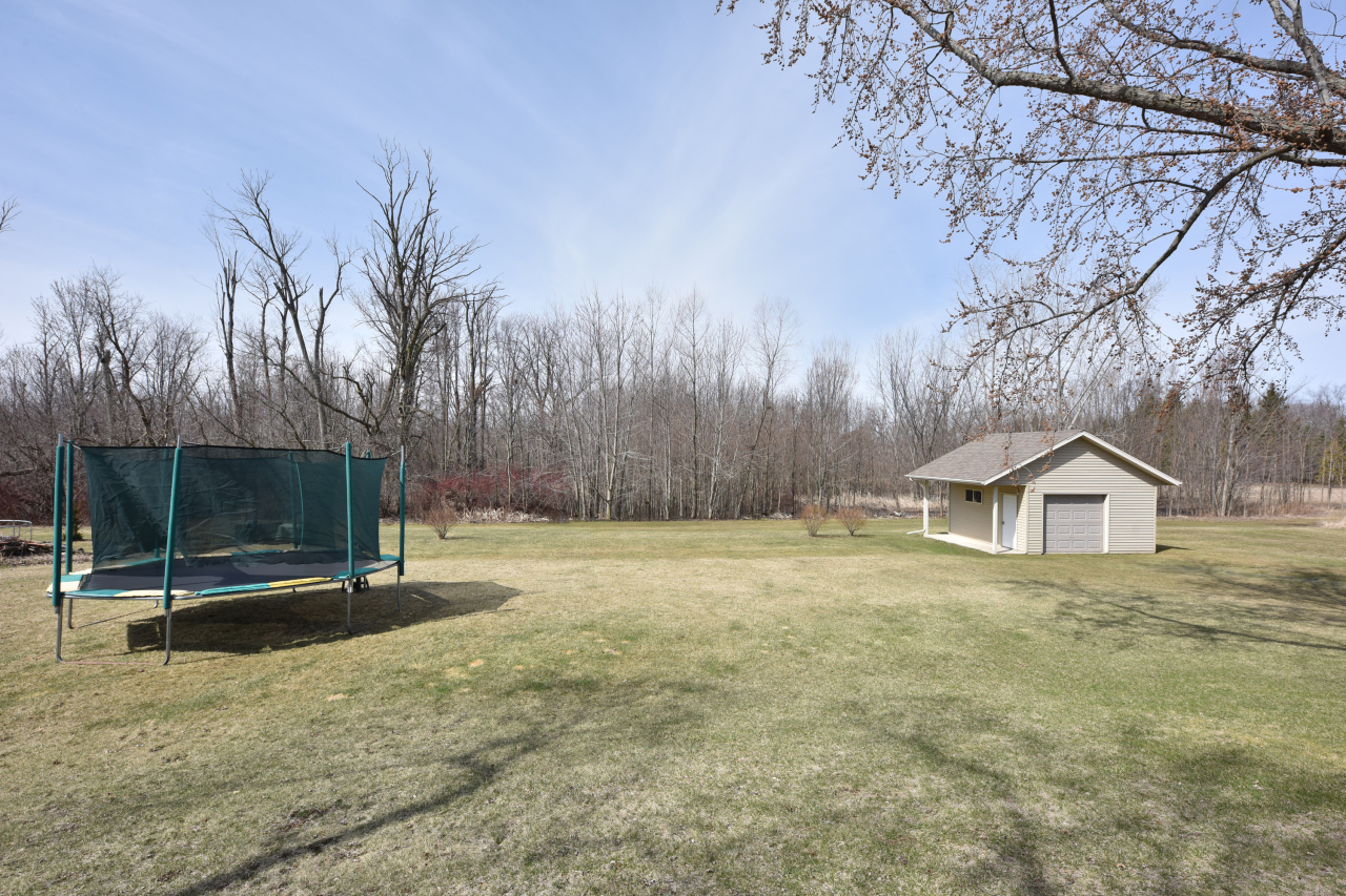 215 Michael St