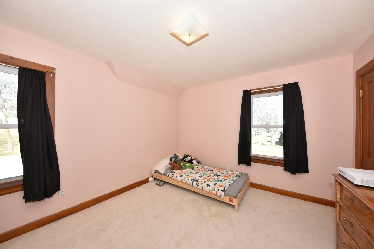 604 Lynn St