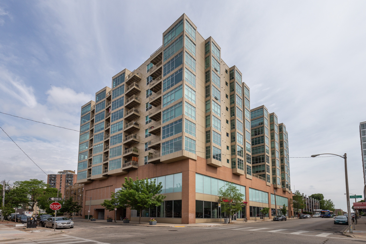 1550 E Royall Pl Unit: 1002