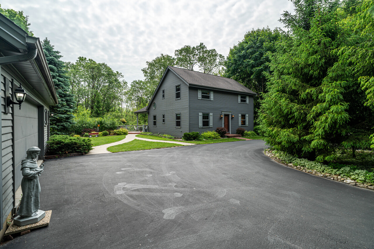 724 N Green Bay Rd