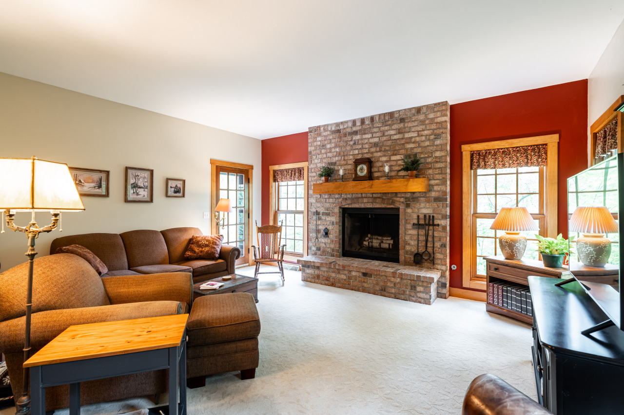 724 N Green Bay Rd