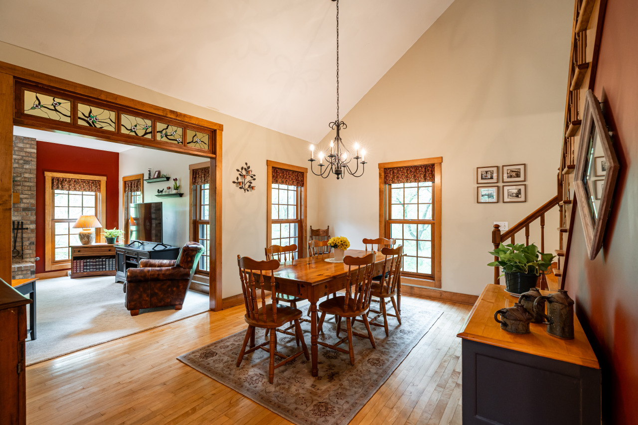 724 N Green Bay Rd