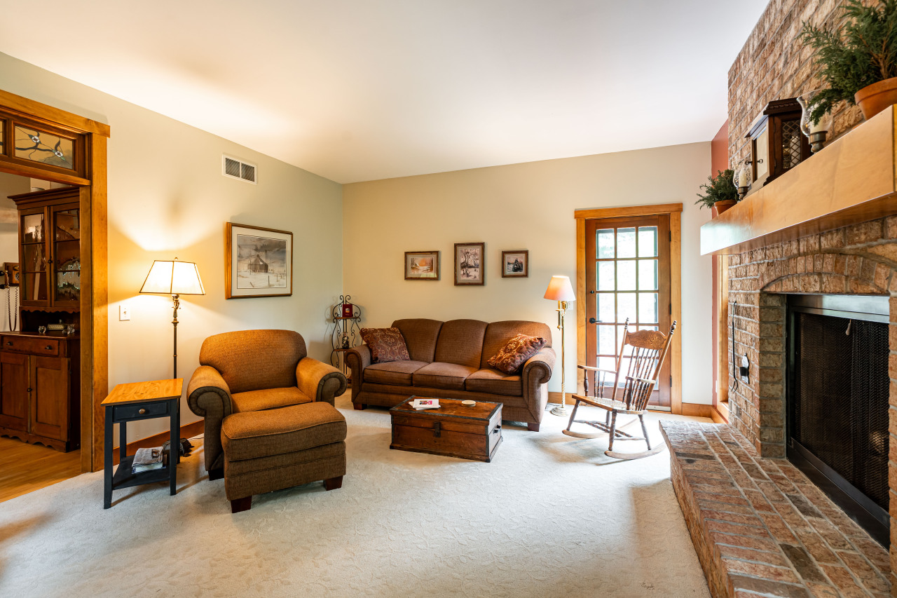 724 N Green Bay Rd