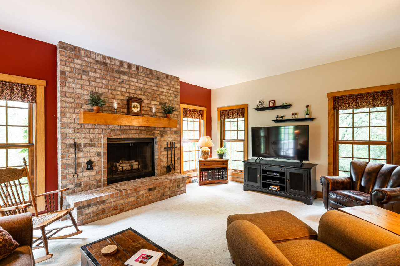 724 N Green Bay Rd