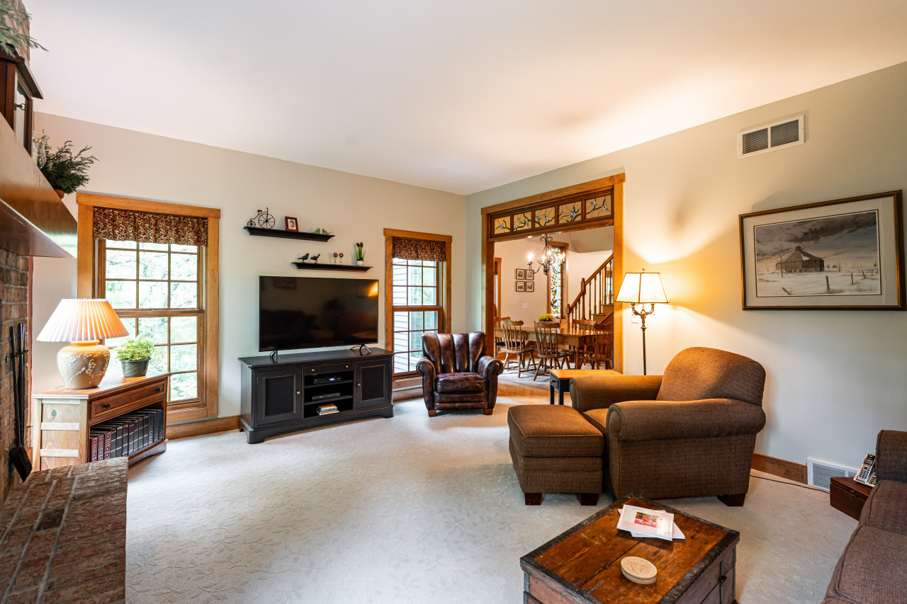 724 N Green Bay Rd
