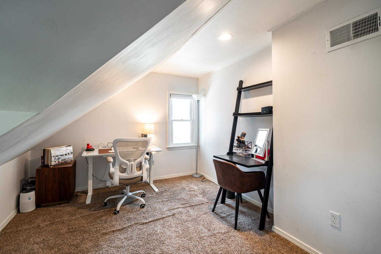 4170 S 1st Pl