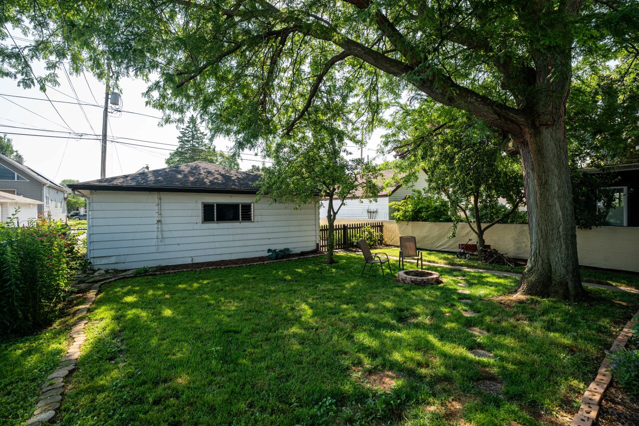 4170 S 1st Pl