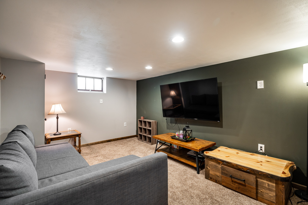 4170 S 1st Pl