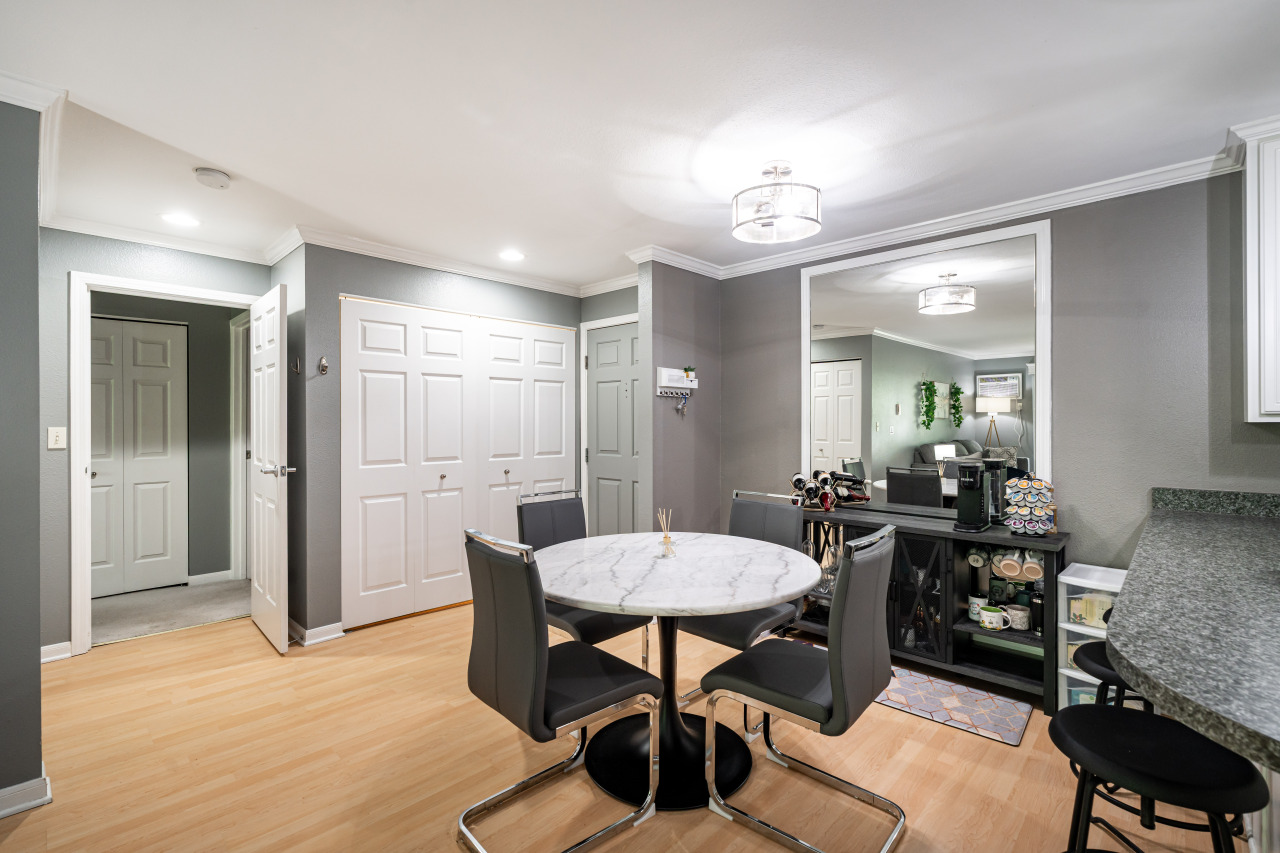 1108 N Milwaukee St Unit: 317
