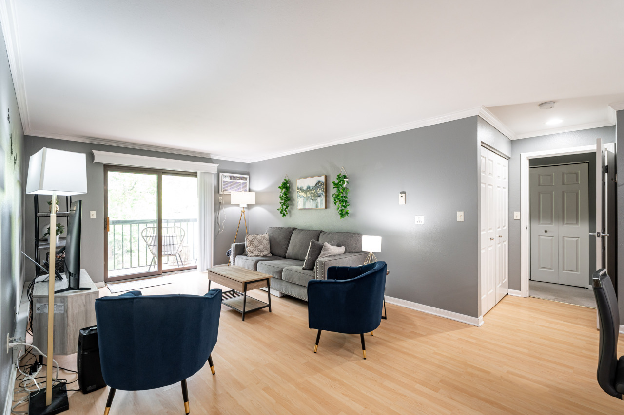 1108 N Milwaukee St Unit: 317