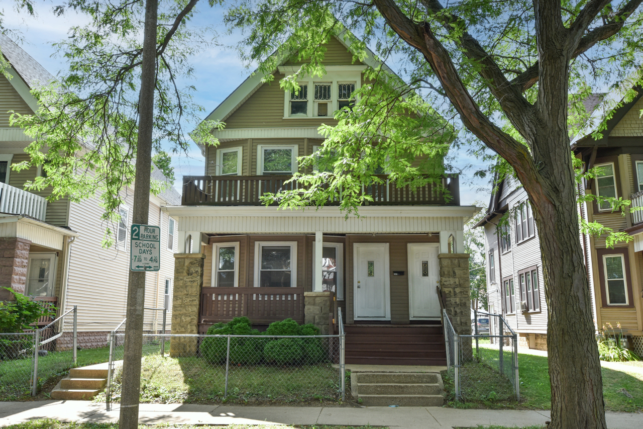 2437 N 45th St Unit: 2439