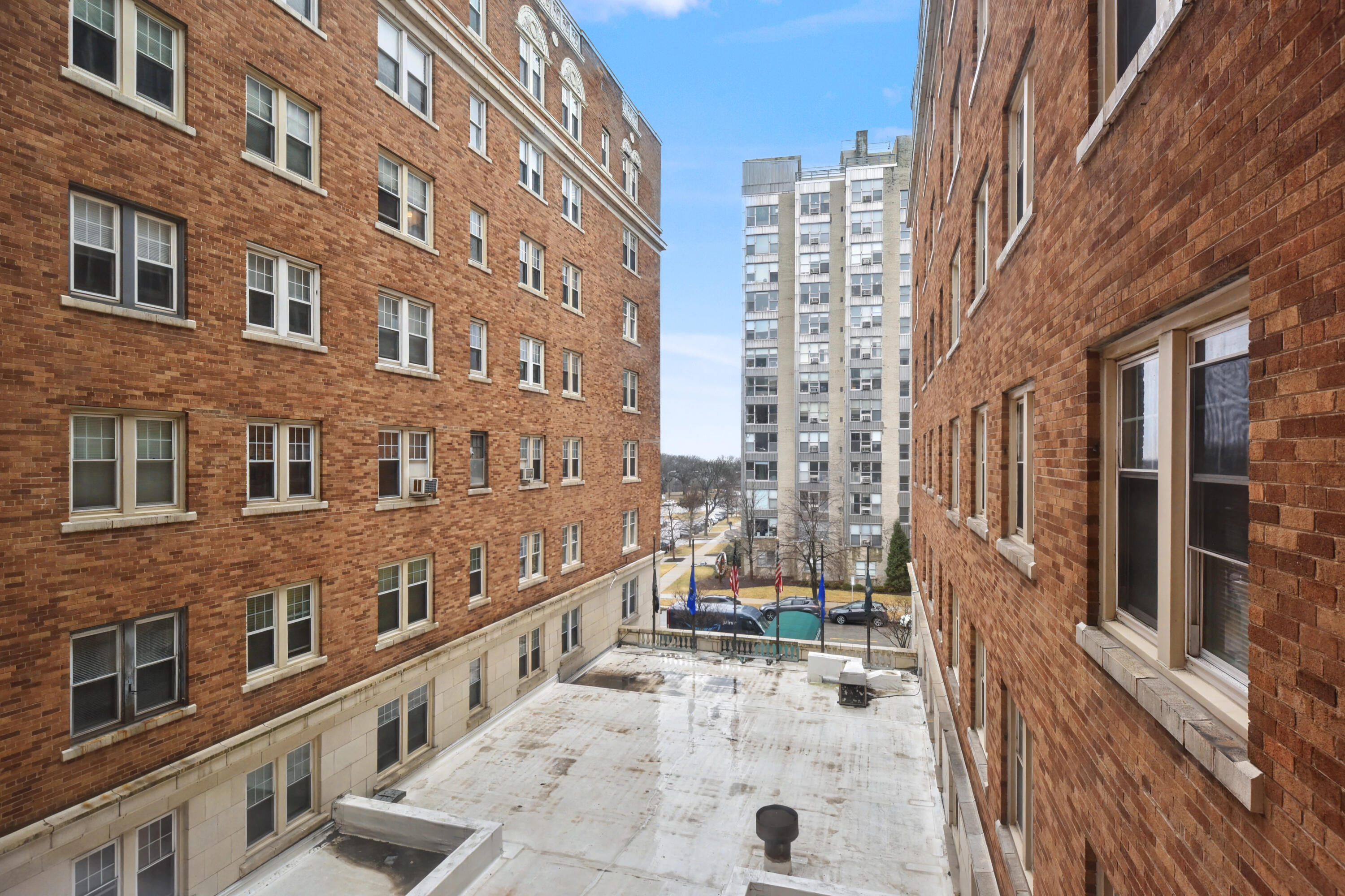 1028 E Juneau Ave Unit: 430