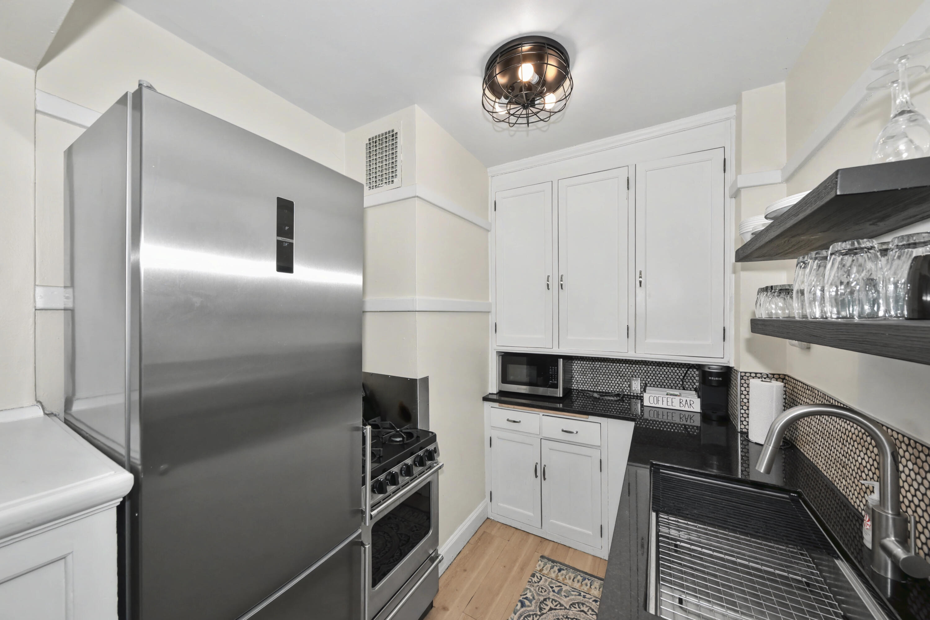 1028 E Juneau Ave Unit: 430