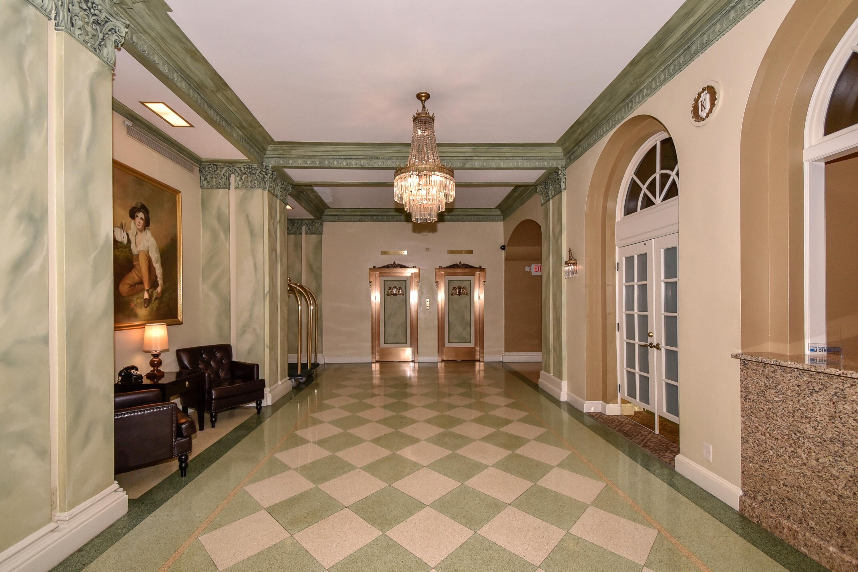 1028 E Juneau Ave Unit: 430