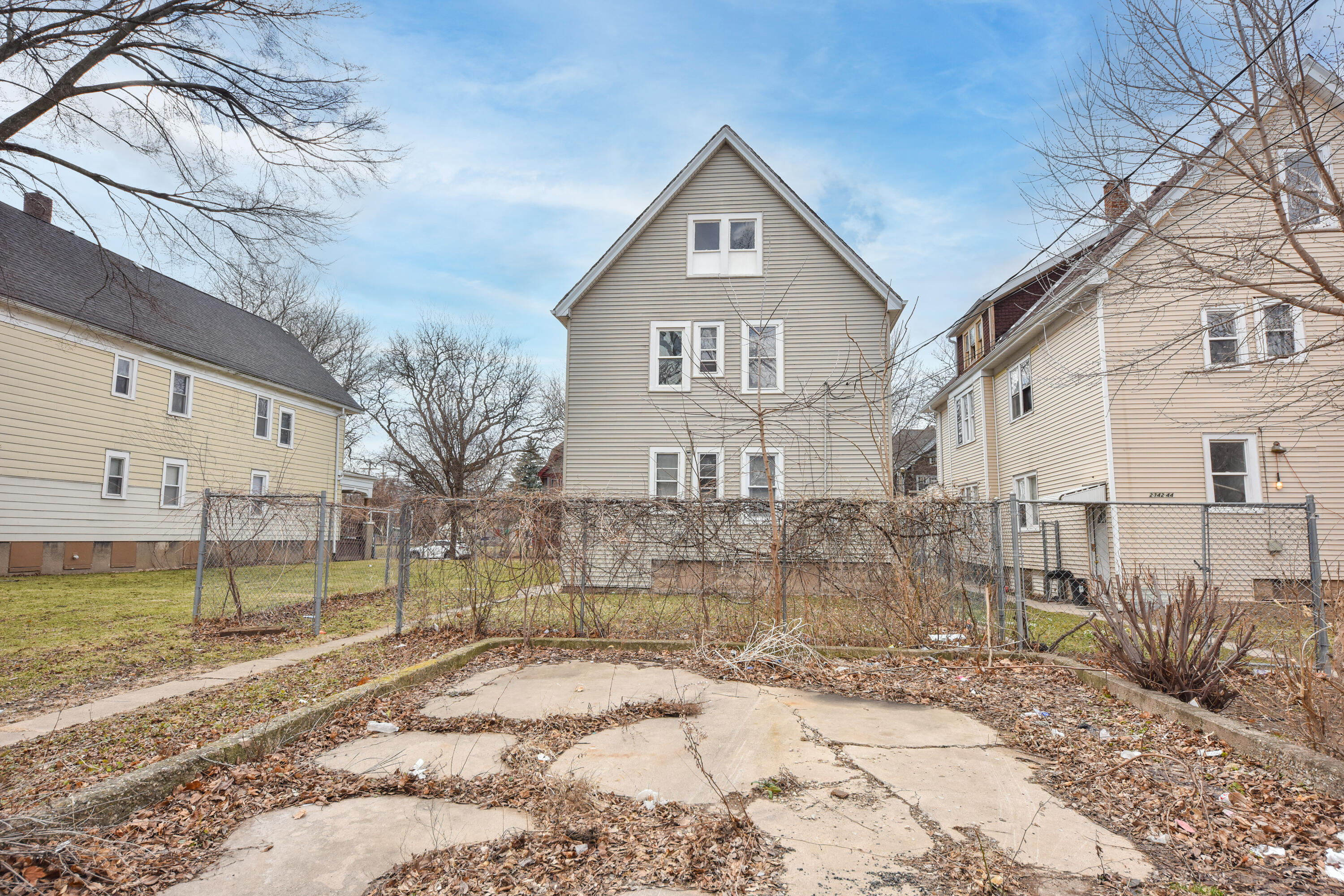 2338 N 45th St Unit: 2340