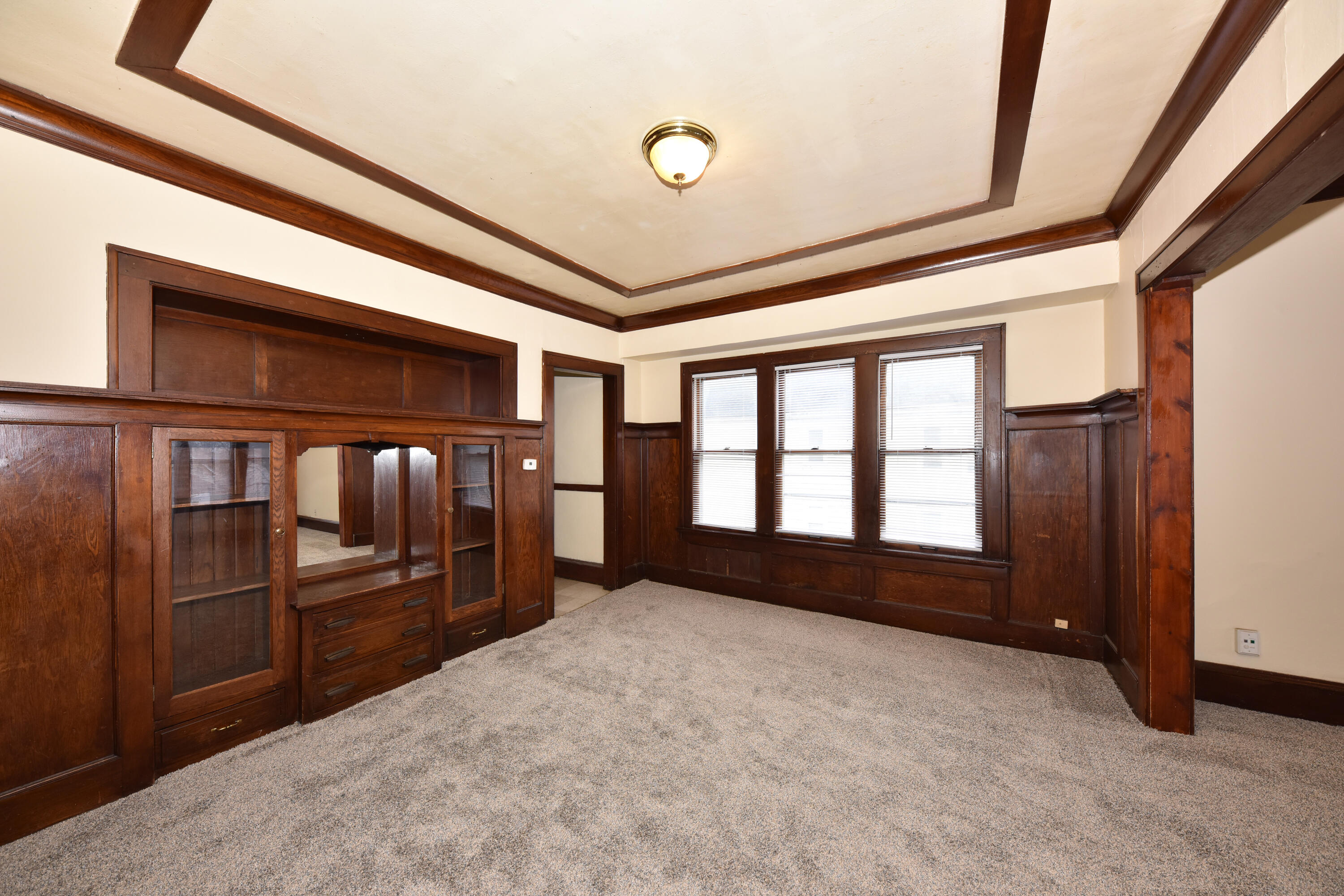 2338 N 45th St Unit: 2340