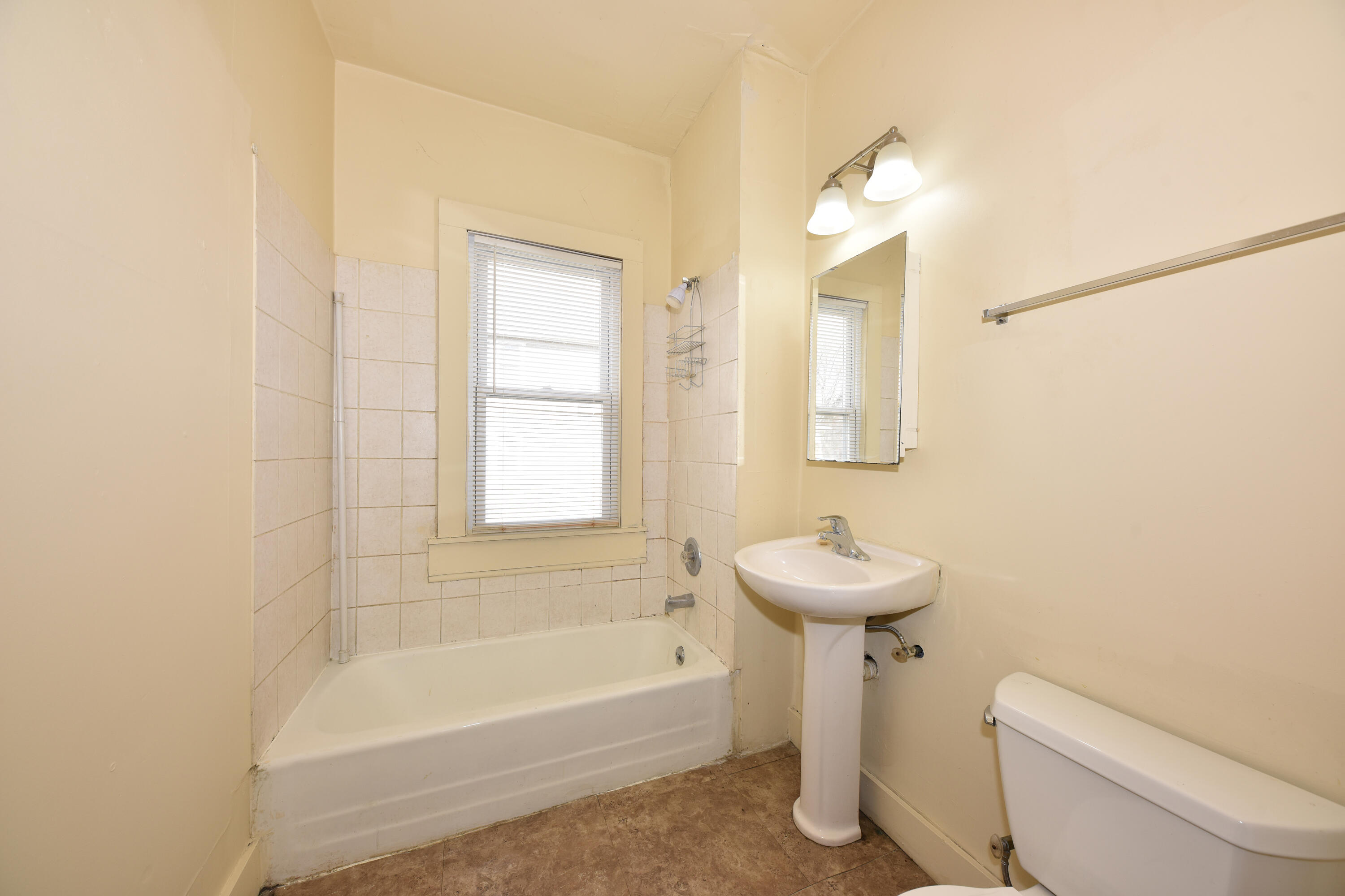 2328 N 45th St Unit: 2330