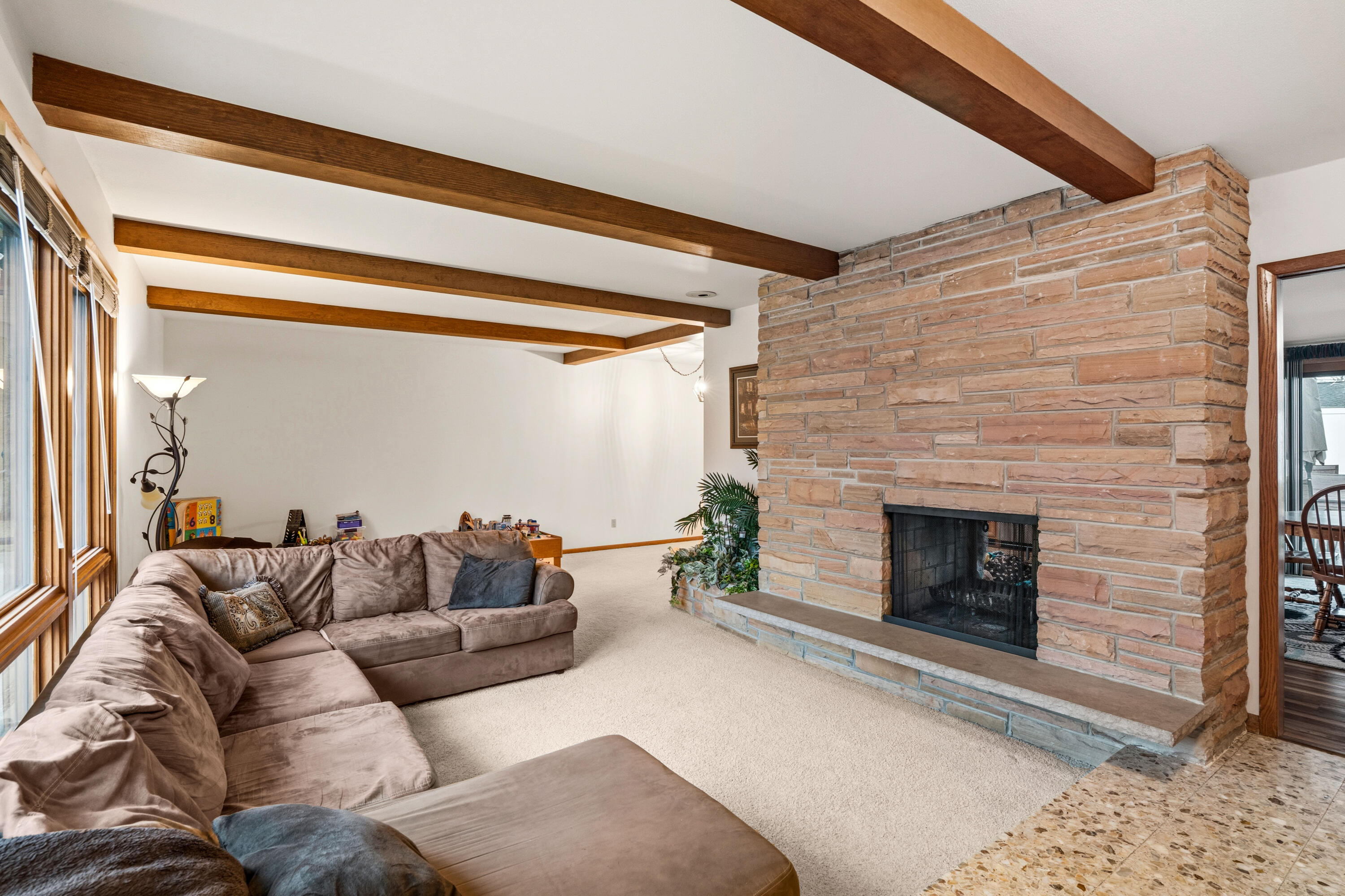 955 W Whitefish Rd