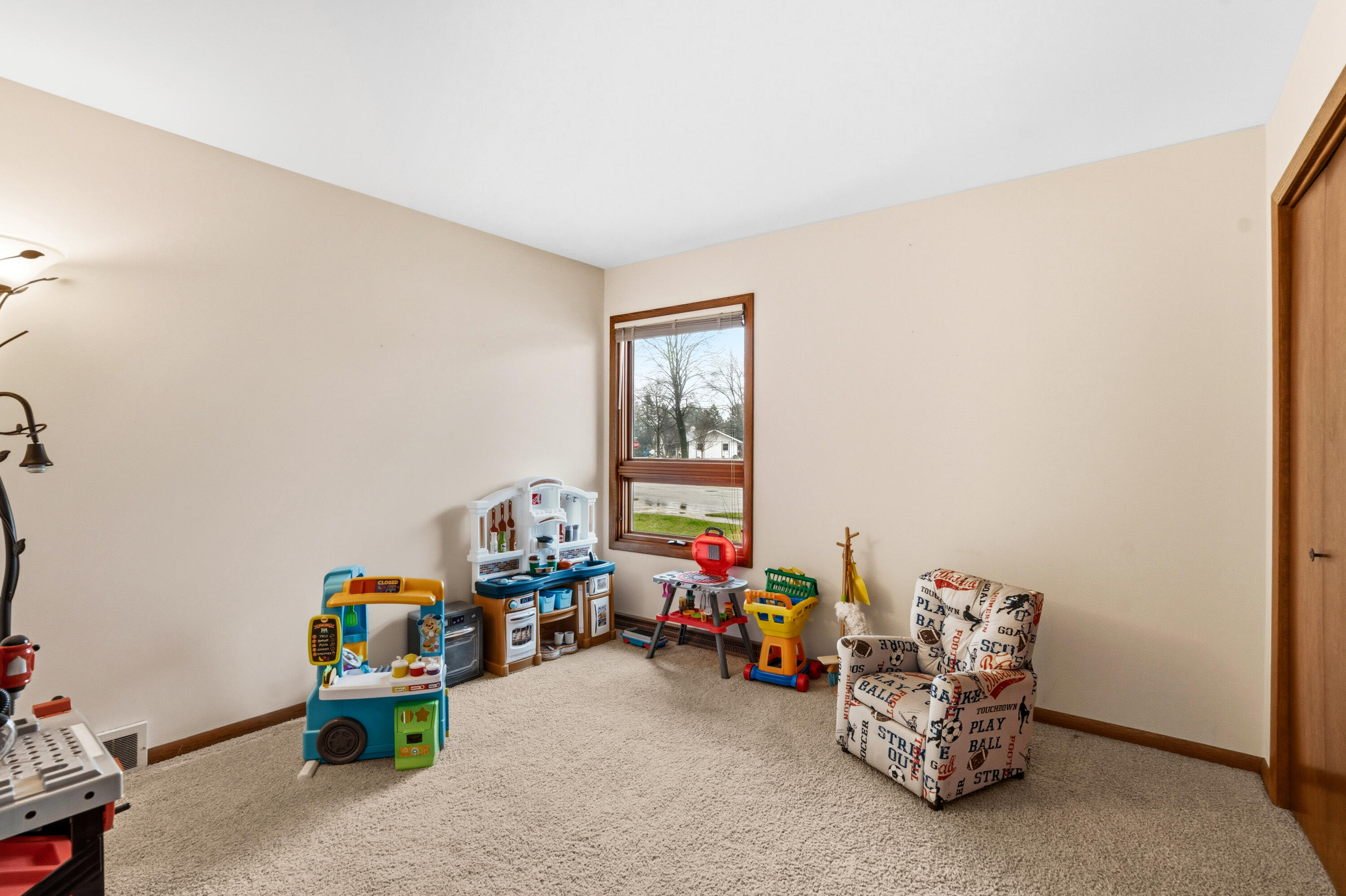 955 W Whitefish Rd