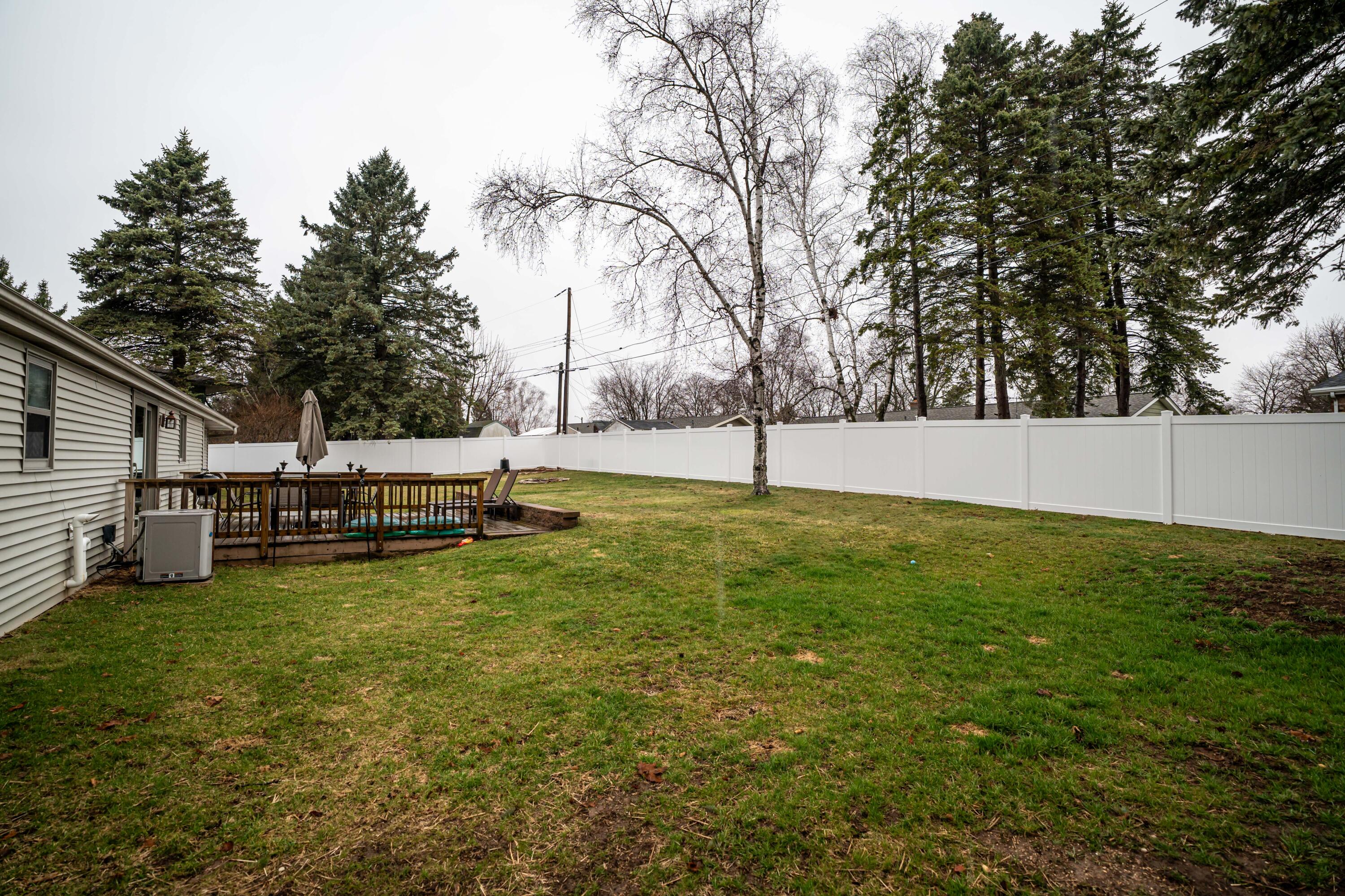 955 W Whitefish Rd