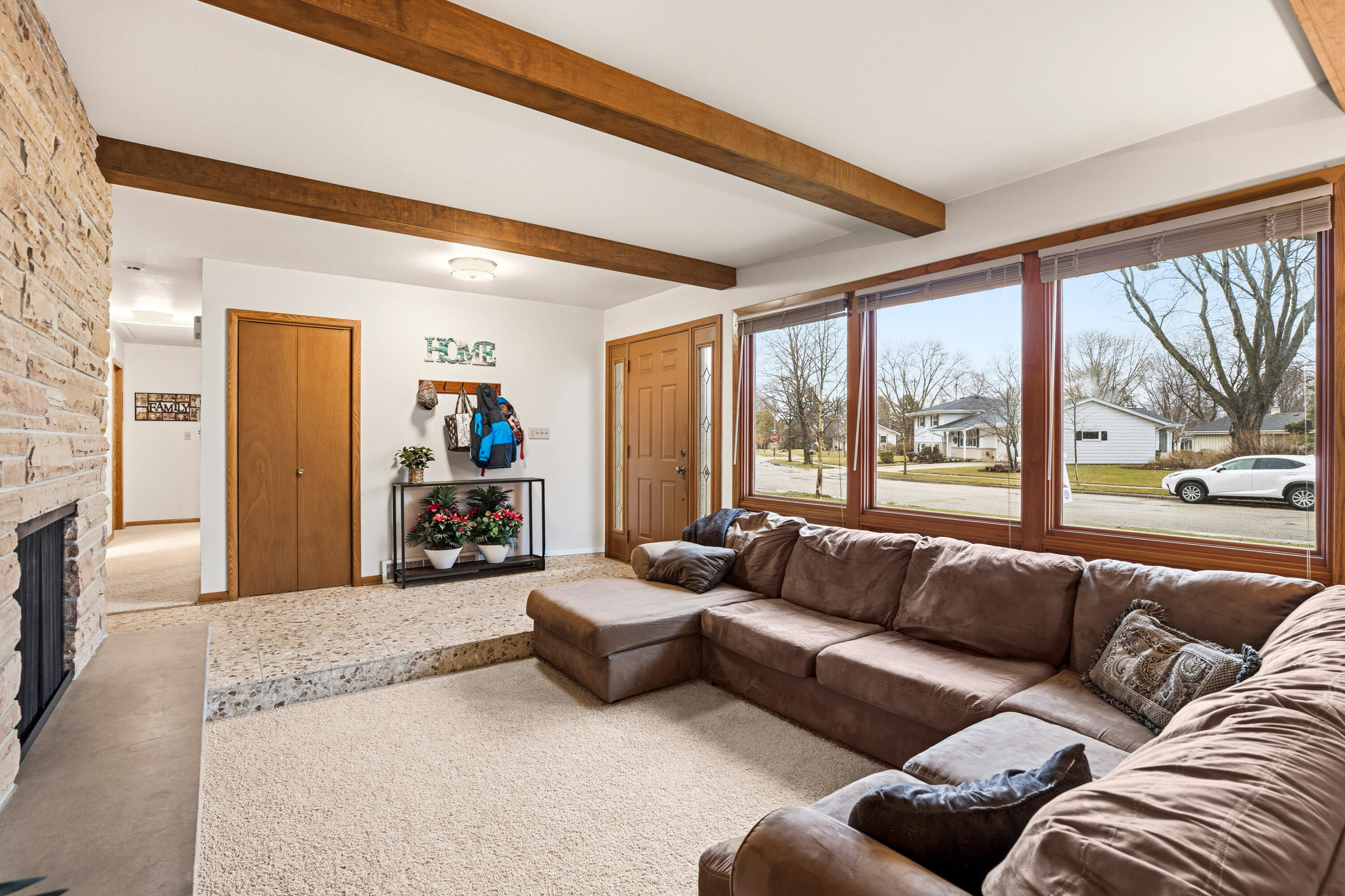 955 W Whitefish Rd