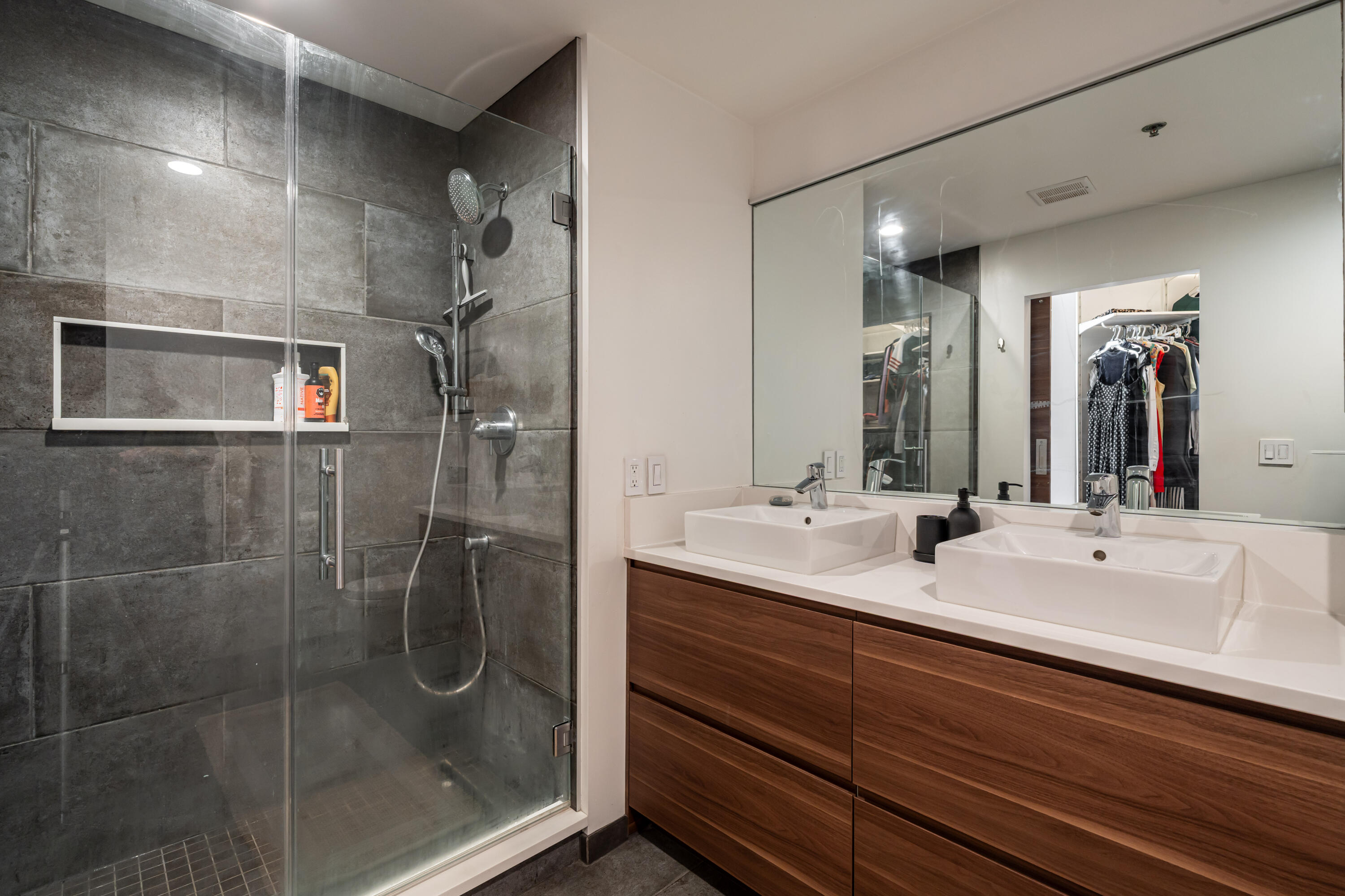 413 N 2nd St Unit: 260