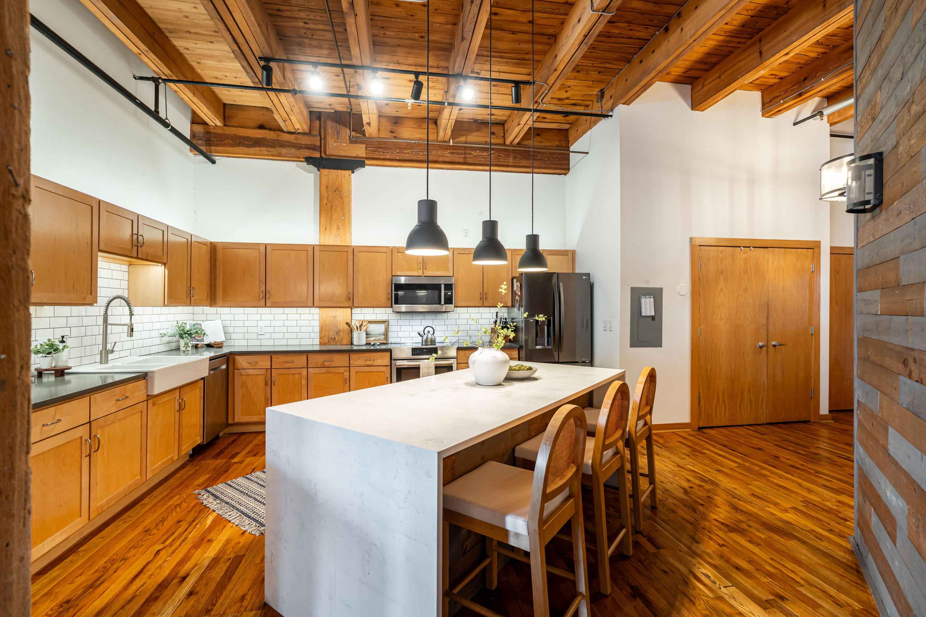 413 N 2nd St Unit: 260
