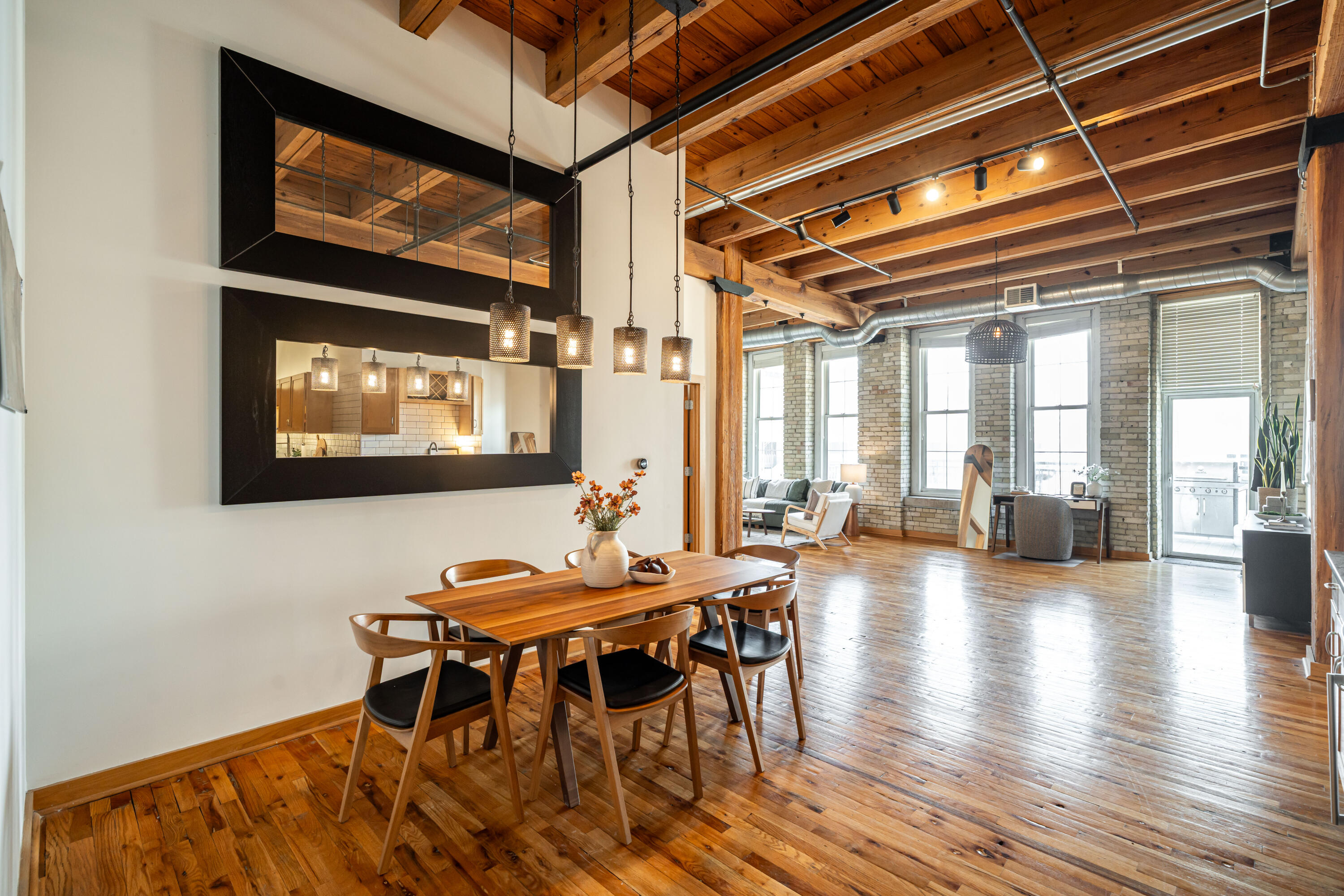 413 N 2nd St Unit: 260